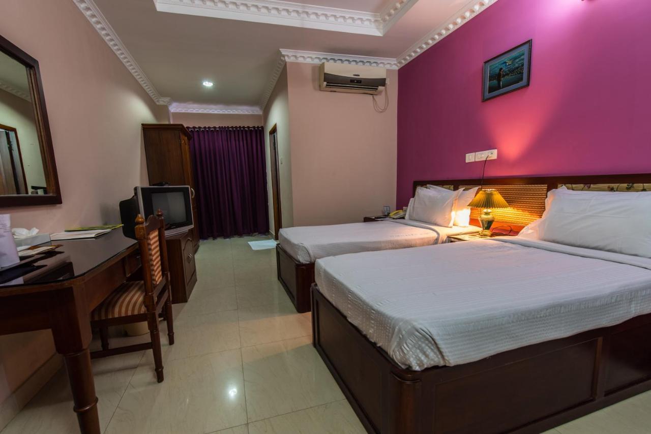 Kallada Hotels And Resorts Thrissur Экстерьер фото